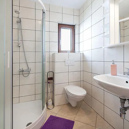 Modernes Nur 10 Gehminuten Zum Von Mit Privatparkplatz Apartment *