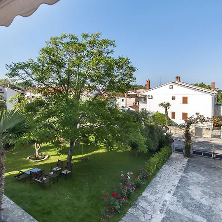 Modernes Nur 10 Gehminuten Zum Von Mit Privatparkplatz Apartment Rovinj